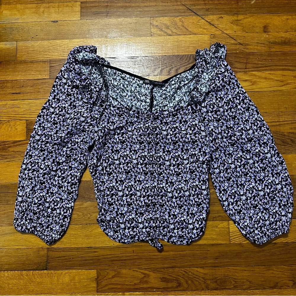 NWOT Women’s Zara Peasant Top